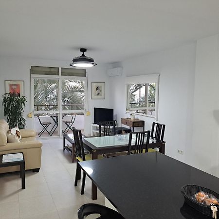 Apartamento Frente A La Playa Piso 3 إِستيبونا المظهر الخارجي الصورة