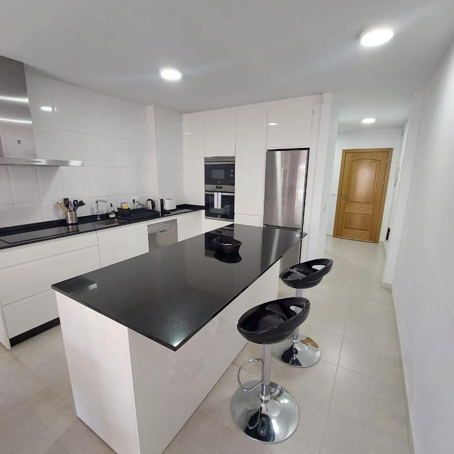 Apartamento Frente A La Playa Piso 3 إِستيبونا المظهر الخارجي الصورة