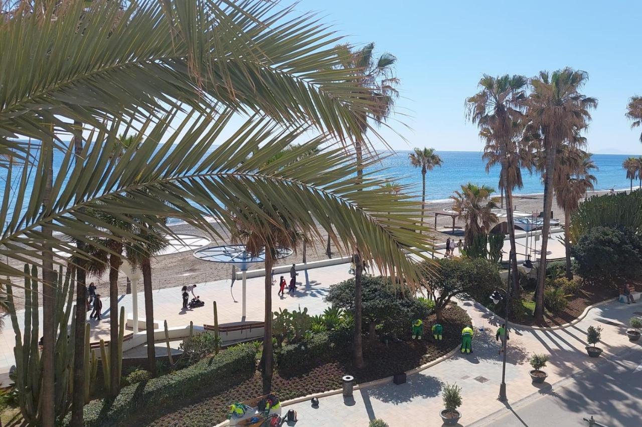 Apartamento Frente A La Playa Piso 3 إِستيبونا المظهر الخارجي الصورة